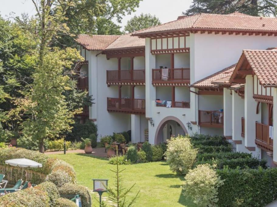 1-Appt Avec Piscine A St-Jean Pays-Basque Apartment Uhart-Cize Exterior photo